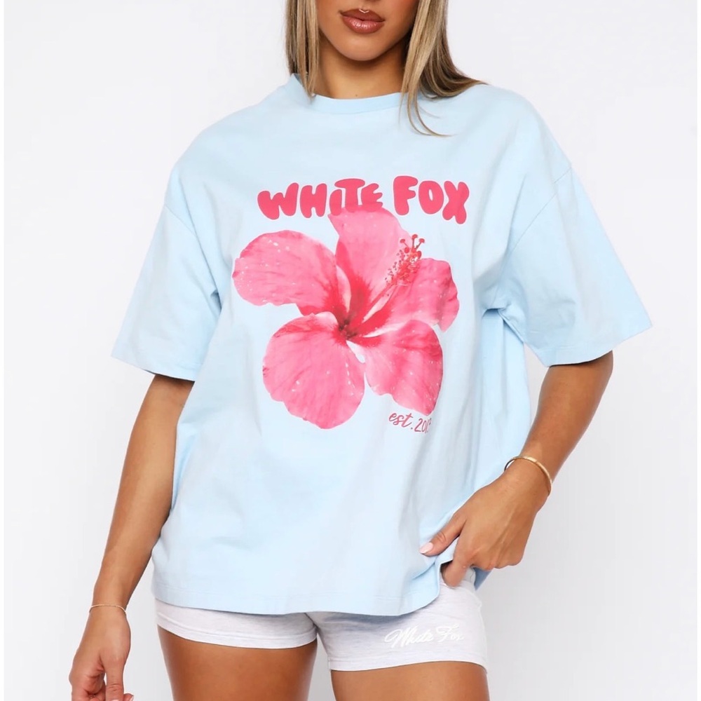 White Fox 3XS/XXS Oversized Baby Blue Tee Like New - Picture 3 of 8